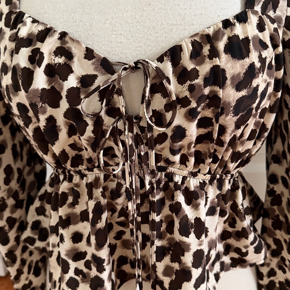 Topshop Puff Sleeve Animal Print Peplum Blouse Size 8 - Picture 2 of 7